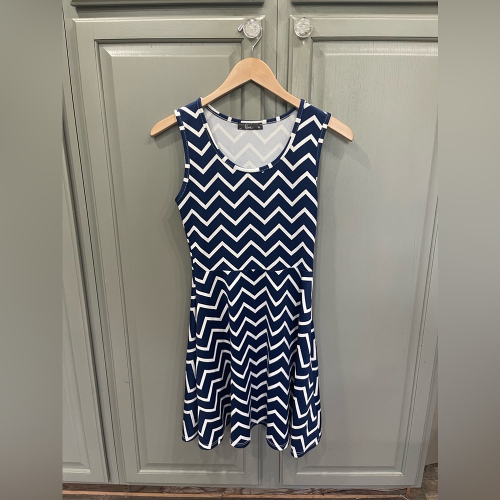 Pine women’s dress M